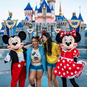 Disneyland Play2Win kleine Wettbewerbe 288x288px