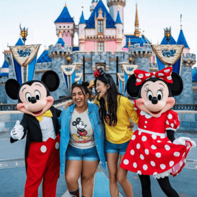 Disneyland Play2Win kleine Wettbewerbe 288x288px