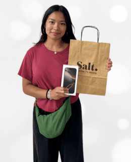 Gewinnerin Julia Salt iPhone 16 Pro 128 GB